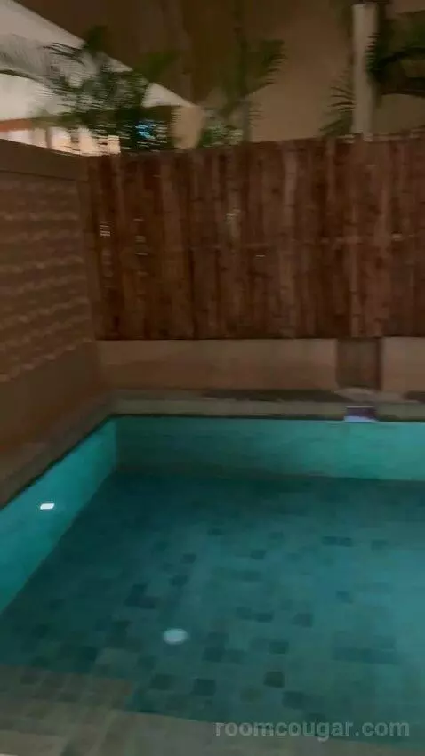 Deluxe Double or Twin Room with Pool View (B107) view picture #3