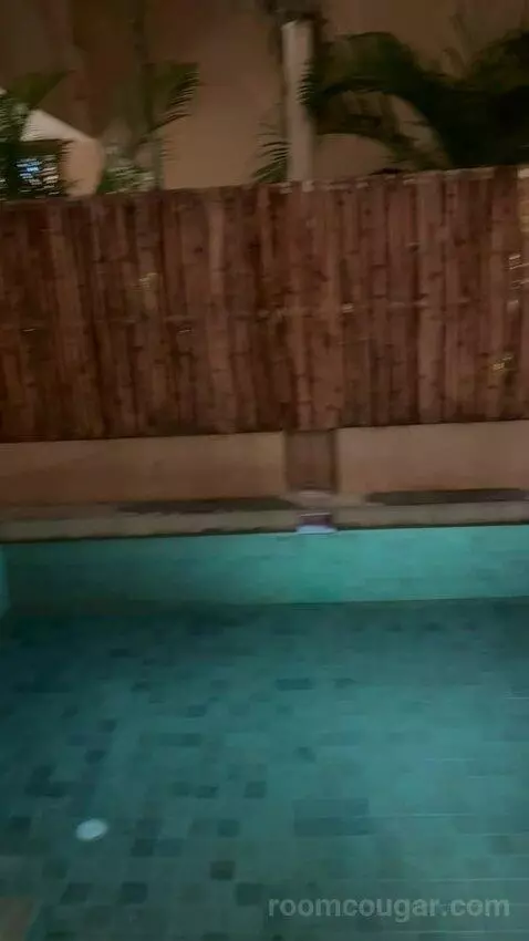 Deluxe Double or Twin Room with Pool View (B107) view picture #6