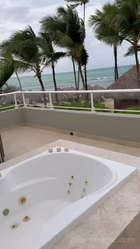 Xhale Club Master Suite Ocean Front (#4291) view picture #6