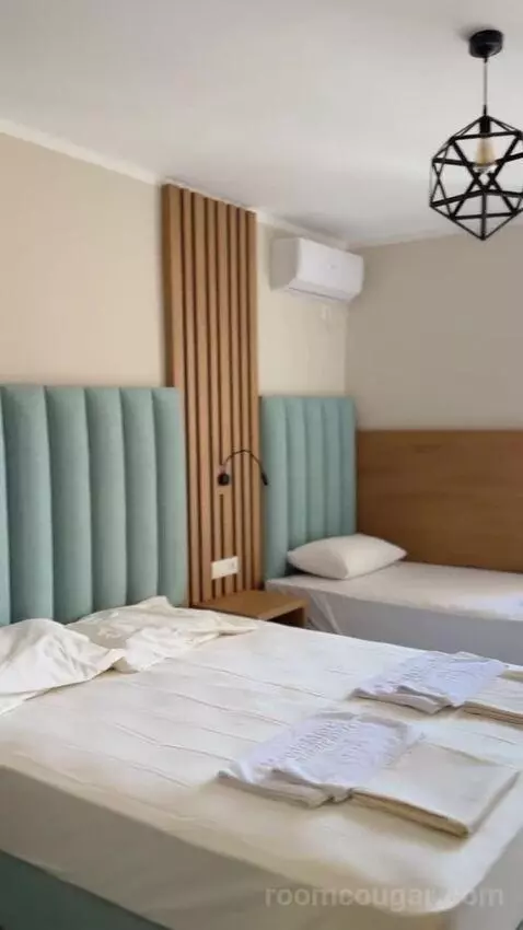 Standard (#1025) bed picture #1