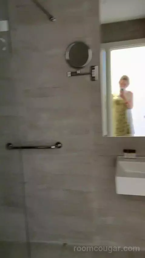 Standard (#1025) bathroom picture #11