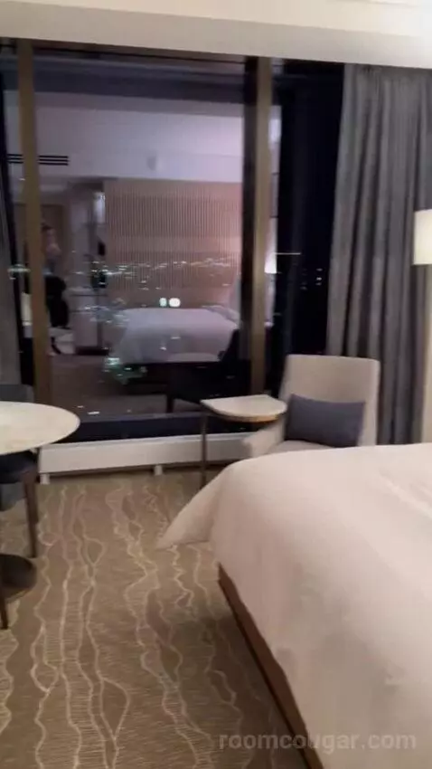 Superior Skyline View Room (#2825) bed picture #5