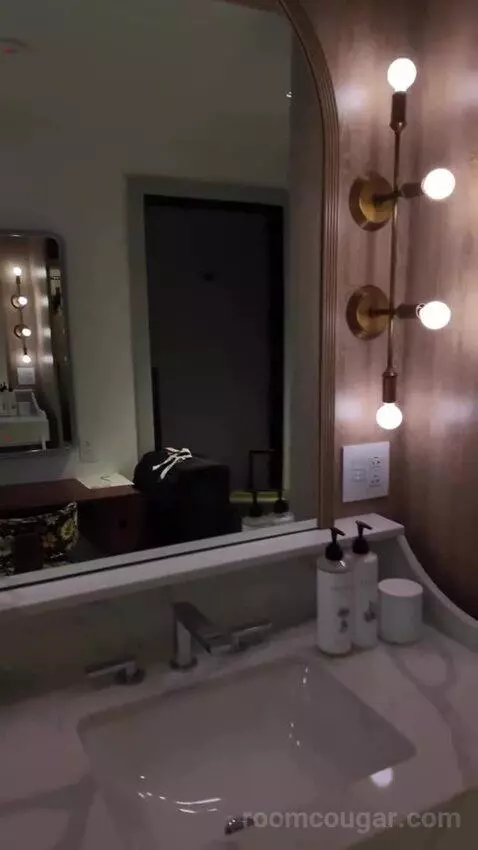 Chamber King City View (#5408) bathroom picture #11
