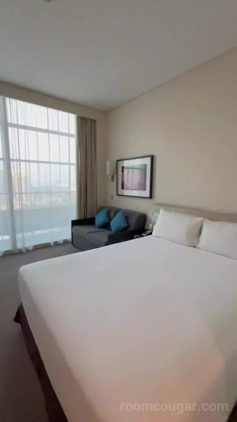 Superior Queen Room with Sofa (#1010) picture #10
