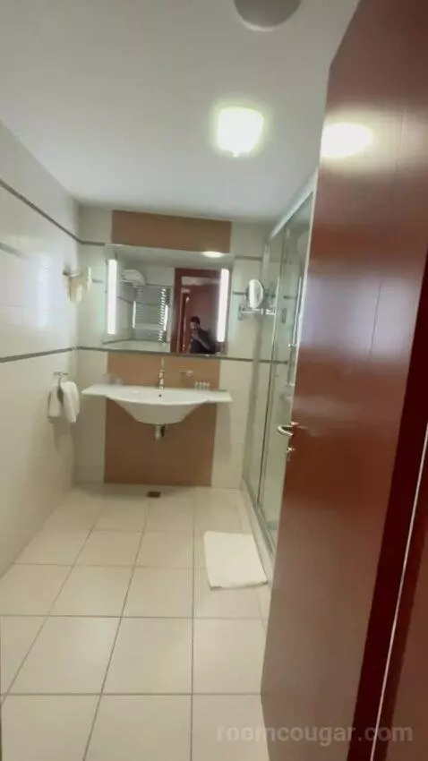 Deluxe Double Room with Balcony (#201) bathroom picture #3