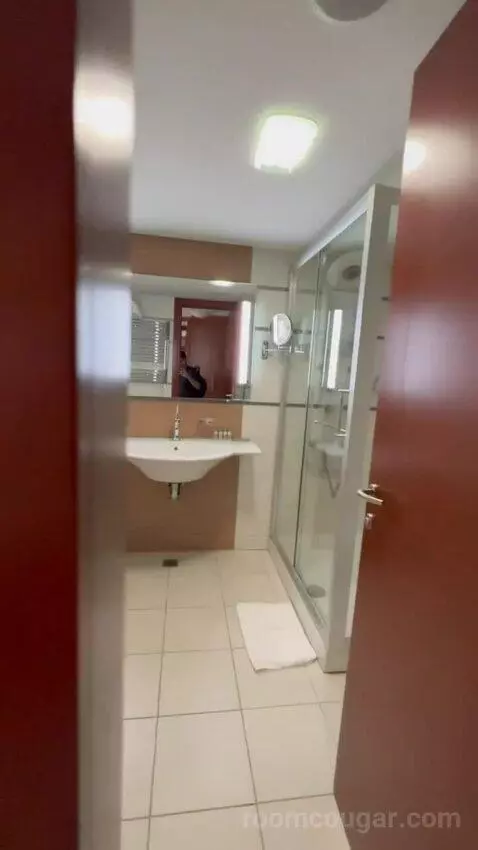 Deluxe Double Room with Balcony (#201) bathroom picture #9
