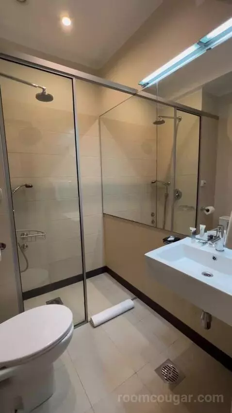 Superior Double Room (#721) bathroom picture #8
