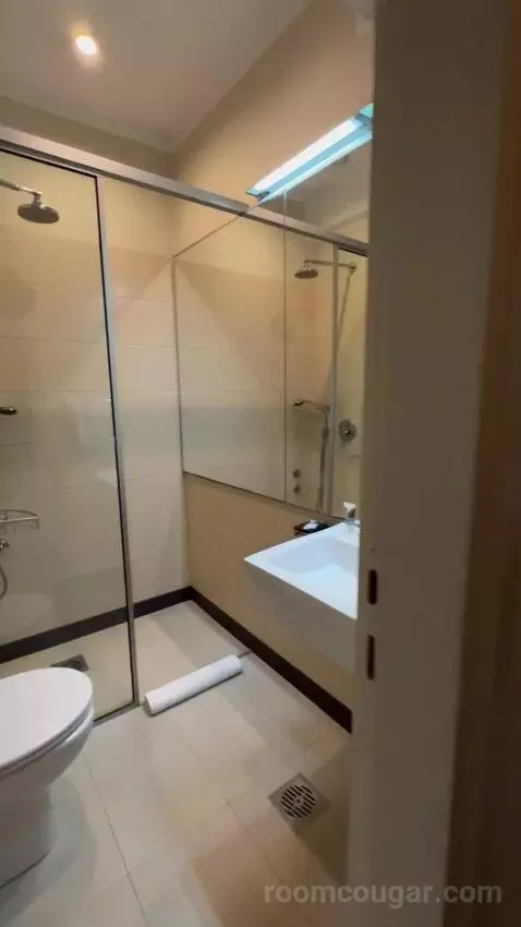Superior Double Room (#721) bathroom picture #10