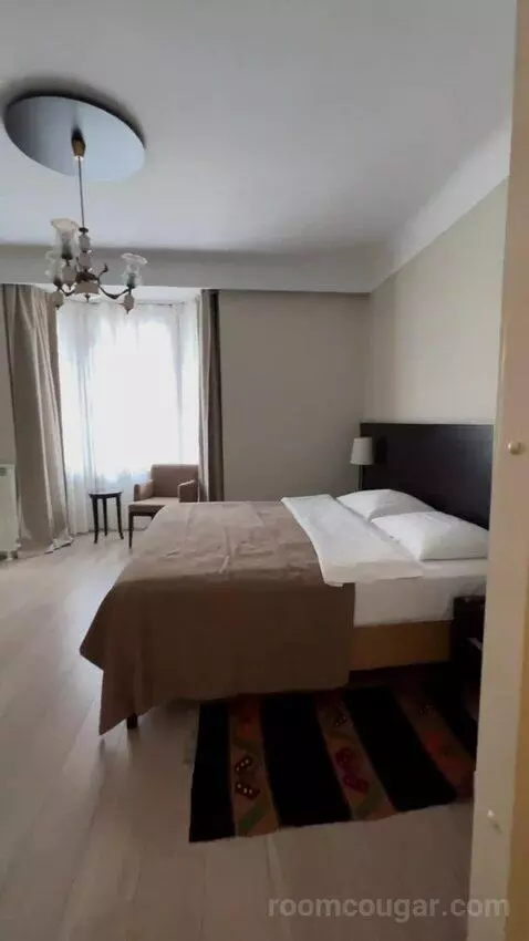 Superior Double Room (#721) bed picture #1