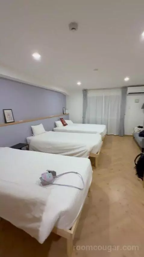 Triple Room (#104) bed picture #4