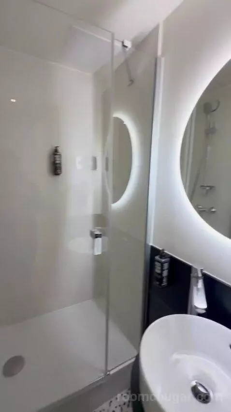 Standard Double Room (#412) bathroom picture #10