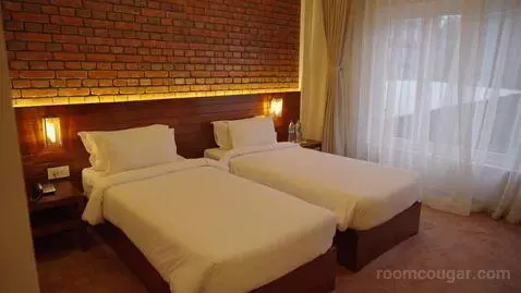 Hotel Dolmaling Standard Double or Twin Room review by tenuoussuccessor