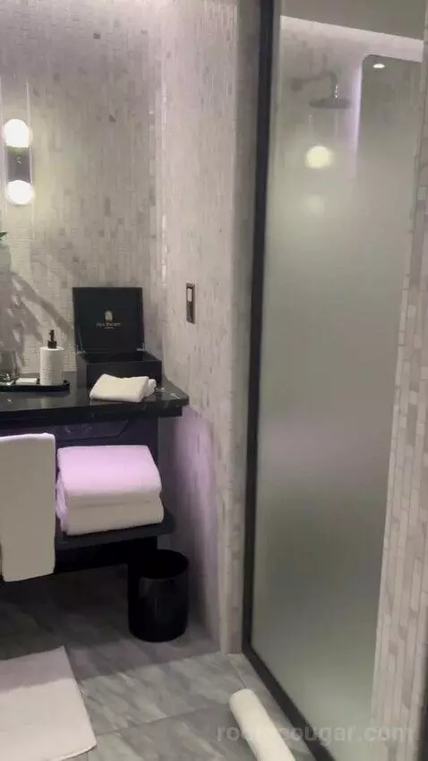 Walbrook Suite bathroom picture #3