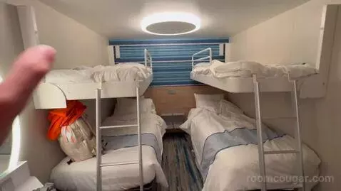 Inside Cabin (#4383) bed picture #3