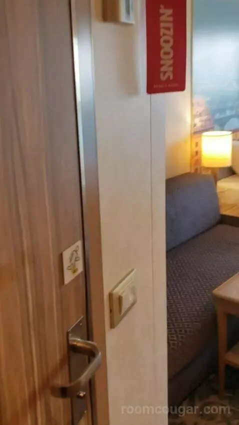 Balcony Cabin (#10294) picture #3