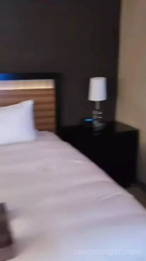 Luxury King Room bed picture #8