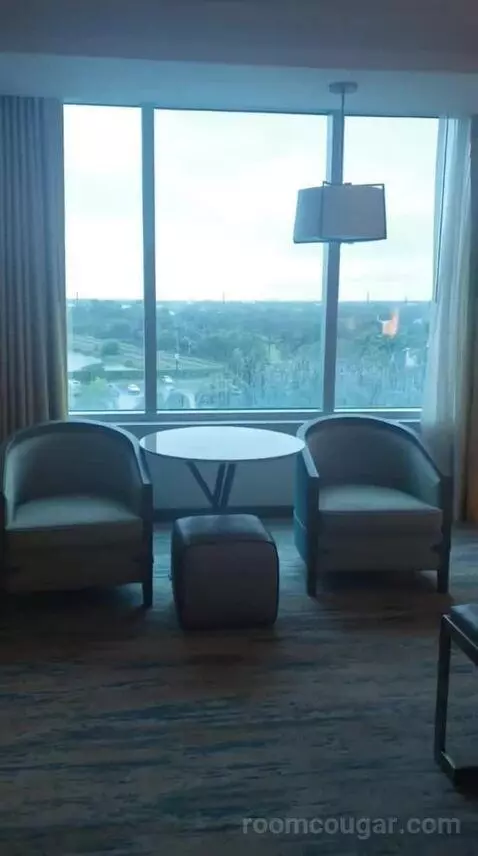 Deluxe King Room (Oasis Tower) bed picture #7