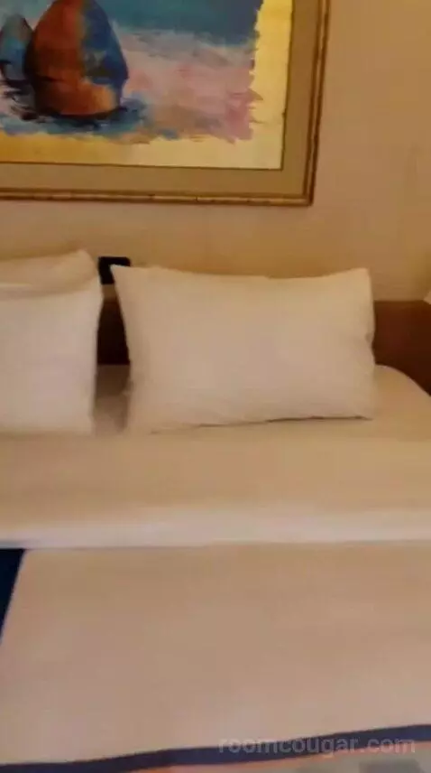 Balcony Cabin (#7359) bed picture #12