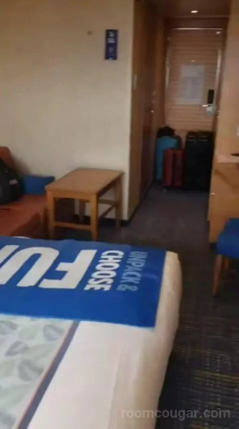 Balcony Cabin (#9729) bed picture #4
