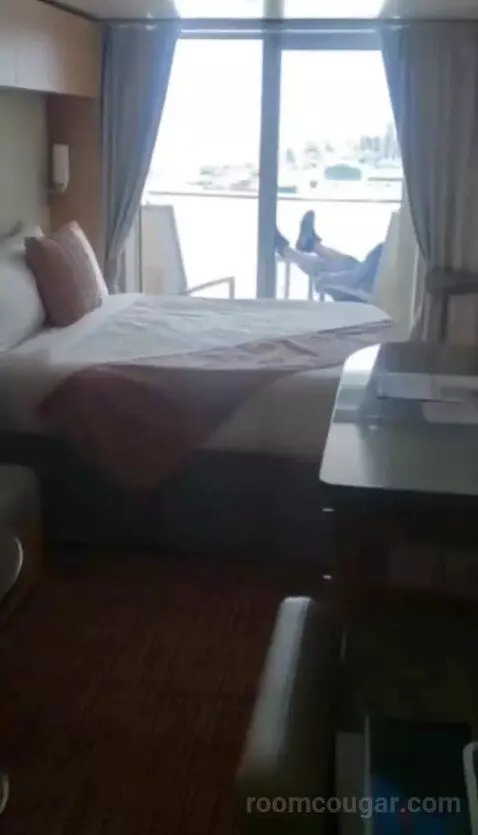 Balcony Cabin (Aqua Class  ) bed picture #2