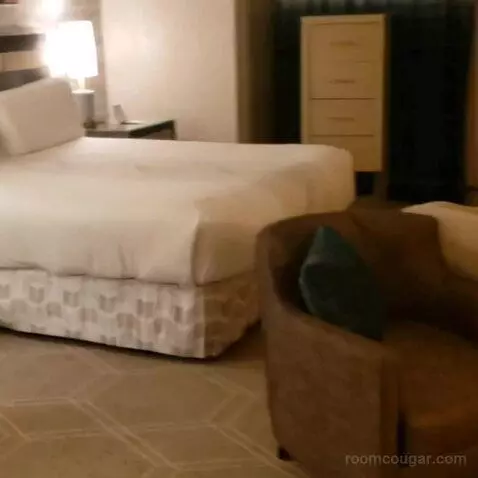 Corner Fiore Suite bed picture #11