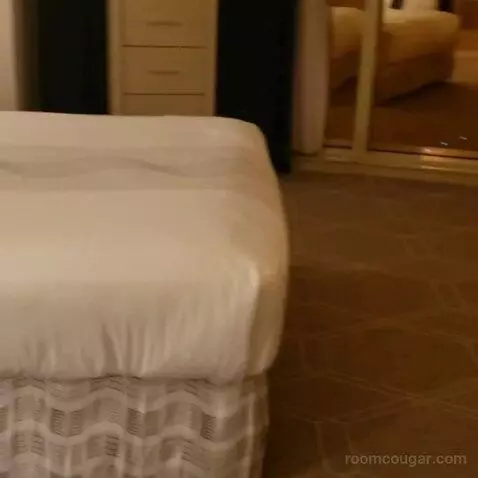 Corner Fiore Suite bed picture #7