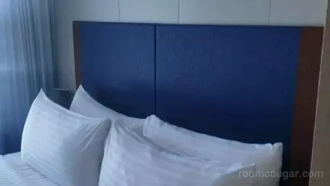Balcony Cabin (#10680) bed picture #1