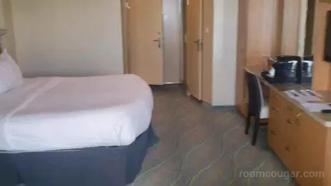 Jr Suite (#7242) bed picture #7