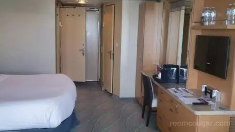 Jr Suite (#7242) bed picture #10