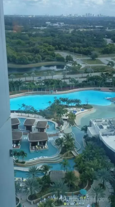 King Room with Pool View (#12013) view picture #3