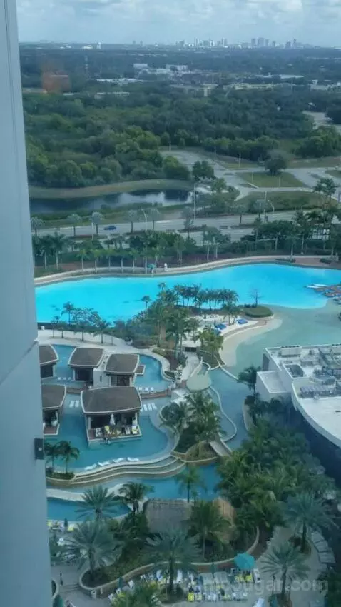 King Room with Pool View (#12013) picture #21