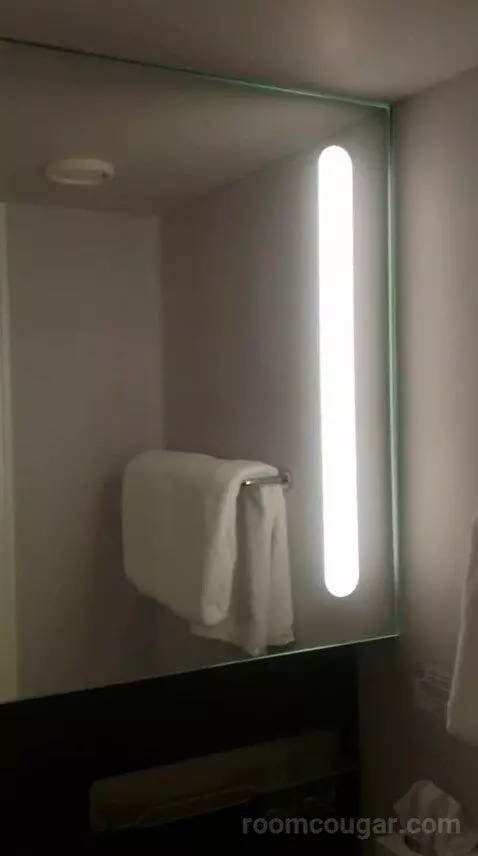 Insider (13242M) bathroom picture #1