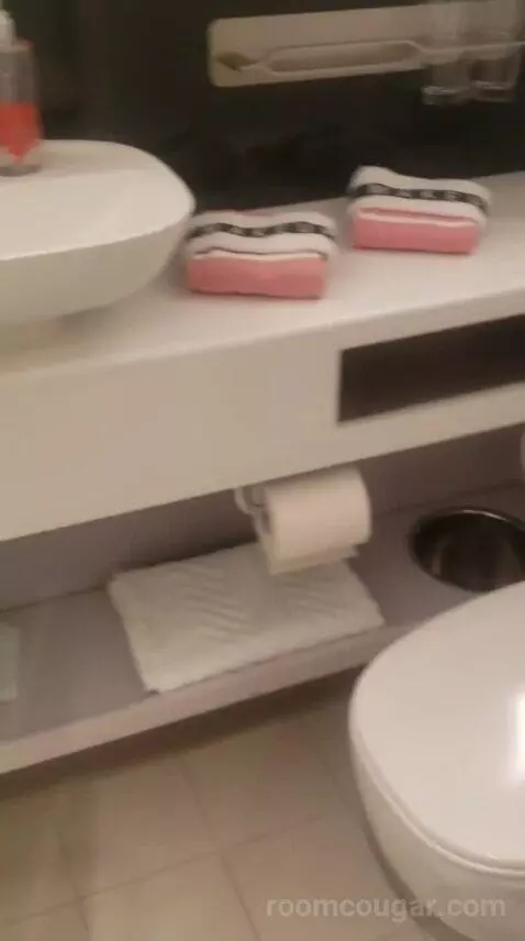 Insider (13242M) bathroom picture #11