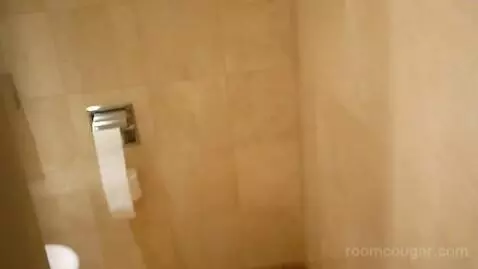 Deluxe Suite with Royal Spa and Executive Club Access bathroom picture #4