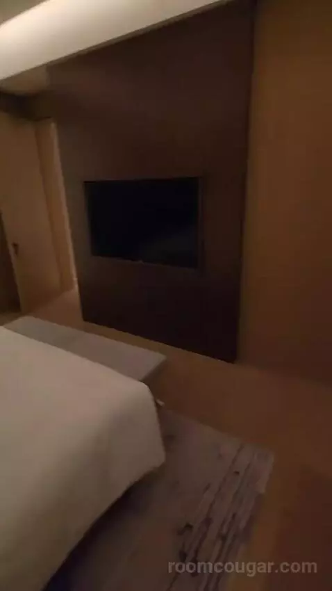 Two-Bedroom Apartment with Limited View (#104) bed picture #9