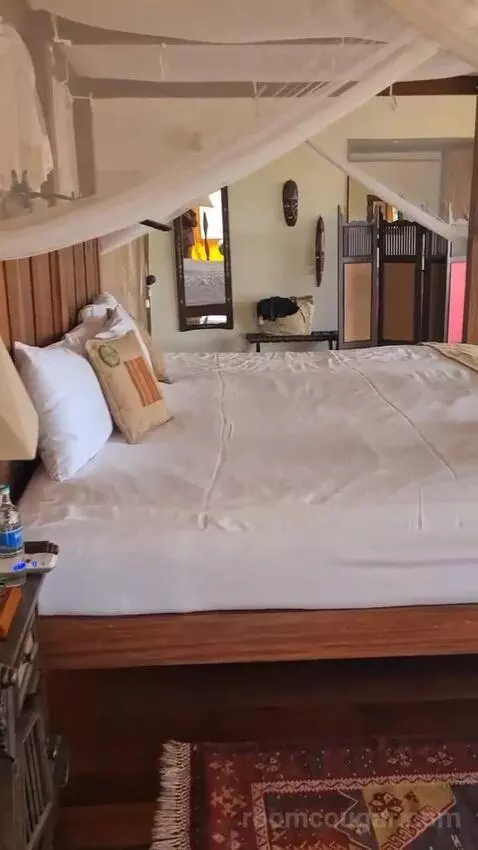 Standard (#12) bed picture #4
