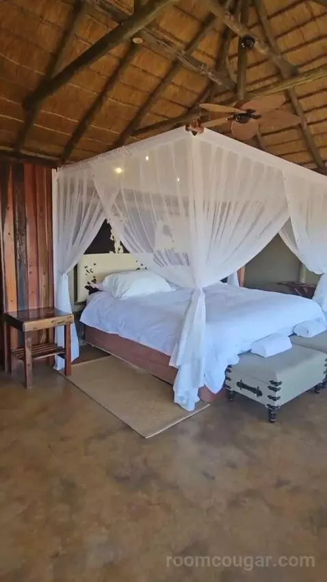 Luxury Tented Suite (Tent 6) bed picture #2