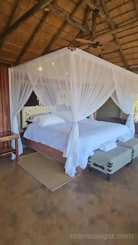 Luxury Tented Suite (Tent 6) bed picture #5