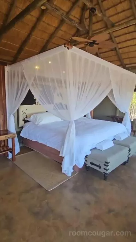 Luxury Tented Suite (Tent 6) bed picture #6