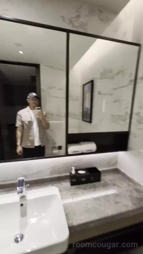 Standard bathroom picture #8