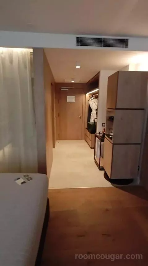 Standard Me Room with Patio View bed picture #10