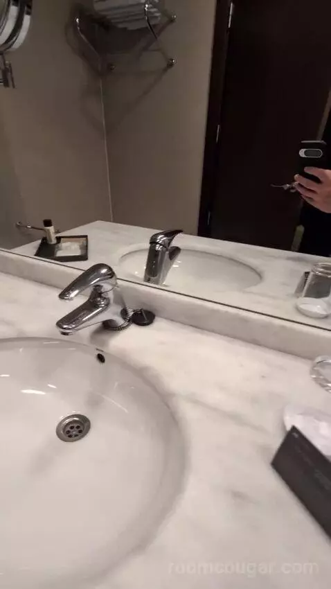 Double (#116) bathroom picture #4
