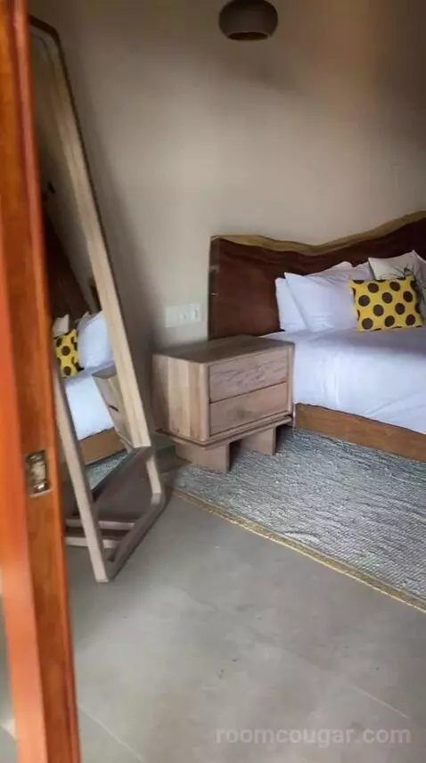 Suite with Private Pool (4C) bed picture #4