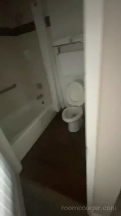 Queen Room with Two Queen Beds (#106) bathroom picture #3