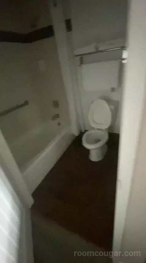 Queen Room with Two Queen Beds (#106) bathroom picture #4