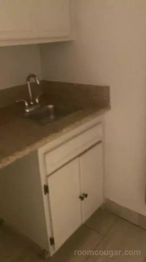 Standard Room, 2 Queen Beds (#109) bathroom picture #5
