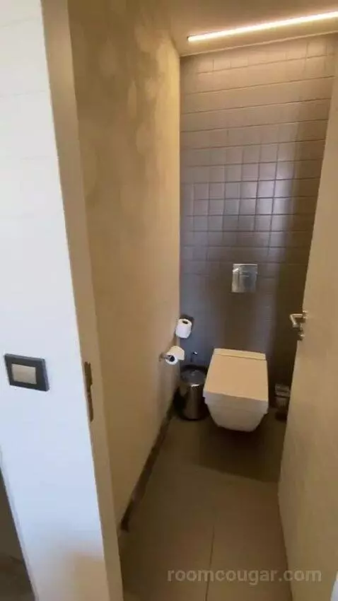 Superior Double Room (#1049) bathroom picture #1