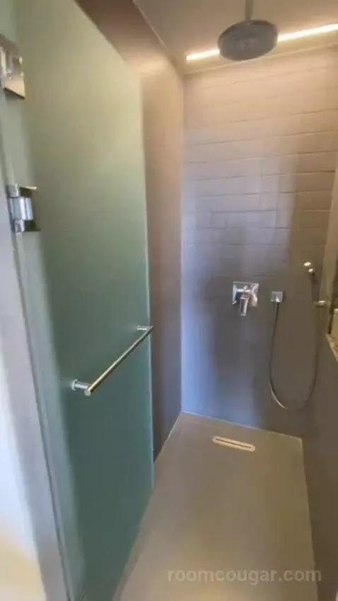 Superior Double Room (#1049) bathroom picture #10