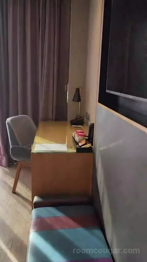 2 Queen Beds Room (#3010) bed picture #11