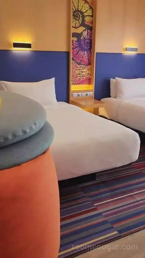 2 Queen Beds Room (#3010) bed picture #6